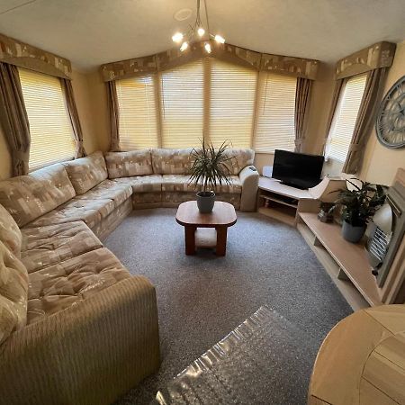 Fulmar 43 ~ Parkdean Holiday Resort Great Yarmouth Exterior foto